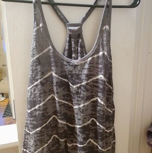 Old Navy Active Racerback Lightwt Medium Chevron